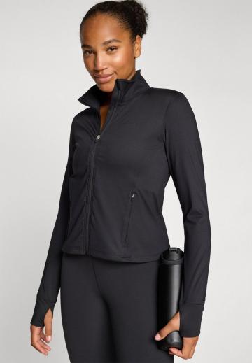 Спортивная куртка