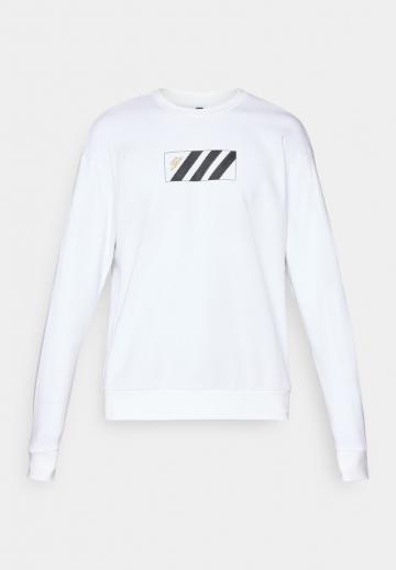 Спортивная кофта