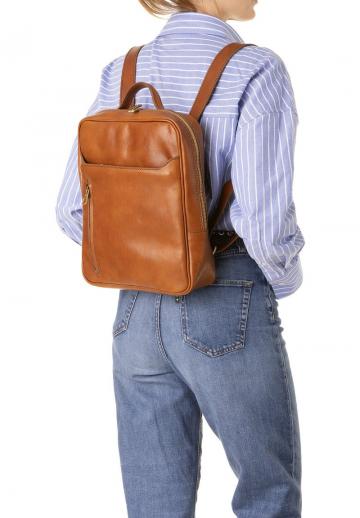 Кожаный рюкзак