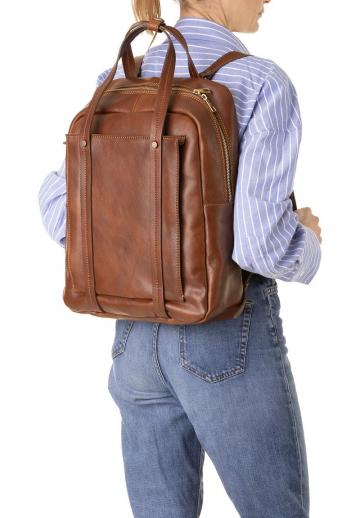 Кожаный рюкзак