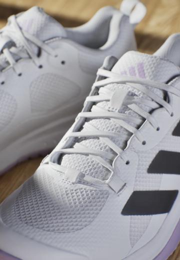 Тренировочные кроссовки