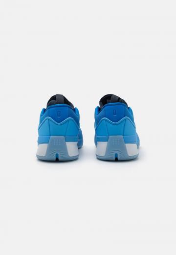 Баскетбольные кроссовки