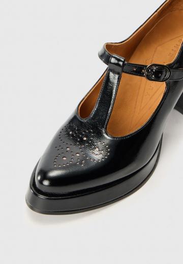 Туфли на высоком каблуке