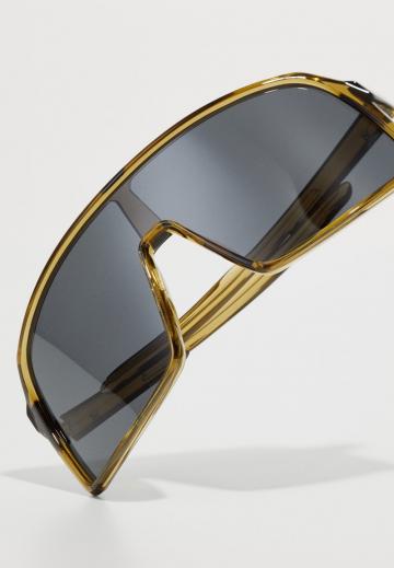 Солнечные очки