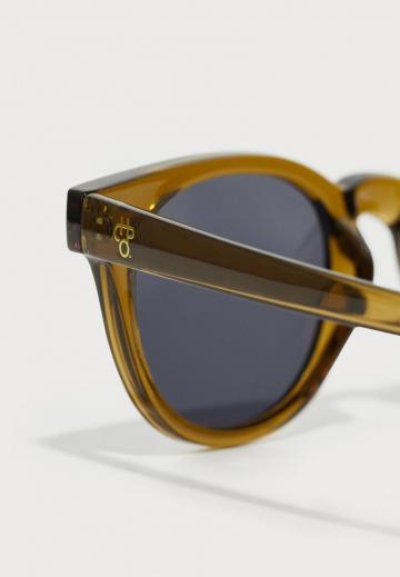 Солнечные очки