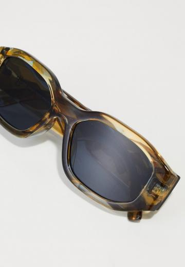 Солнечные очки