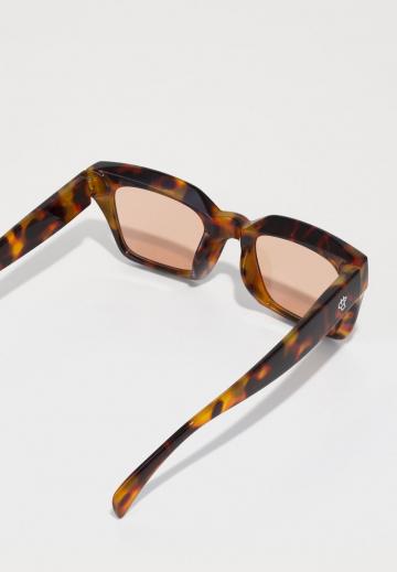 Солнечные очки