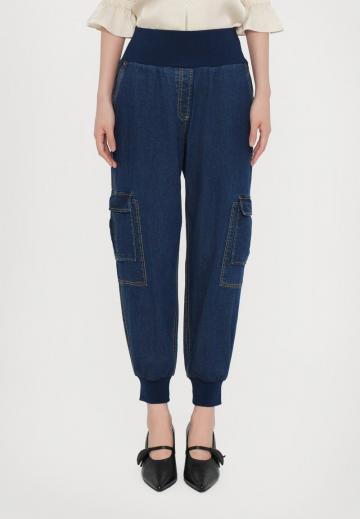 Брюки с накладными карманами