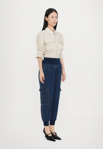 Брюки с накладными карманами