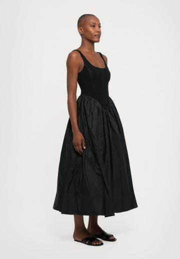 Длинное платье