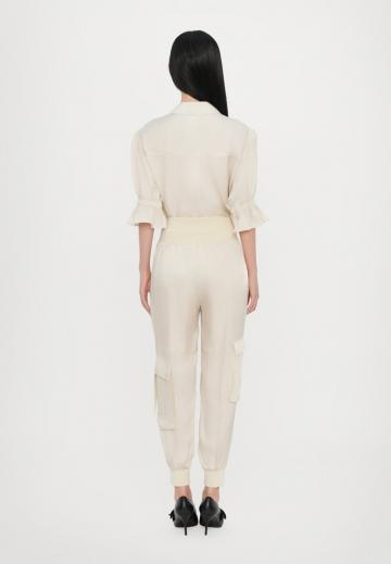 Брюки с накладными карманами