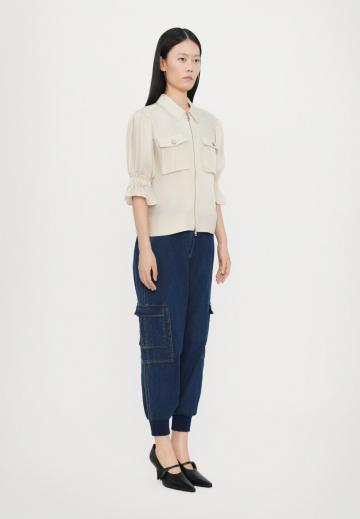 Куртка с накладнымит карманами