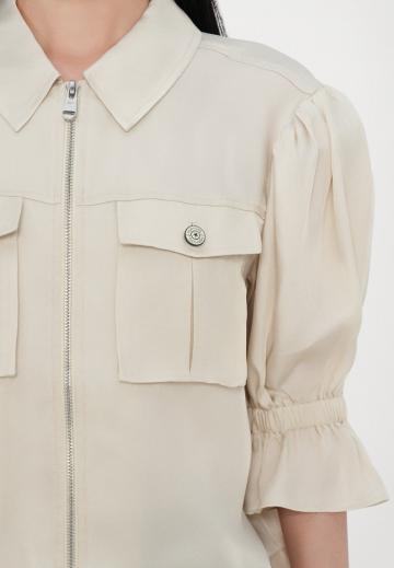 Куртка с накладнымит карманами