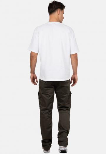 Брюки с накладными карманами