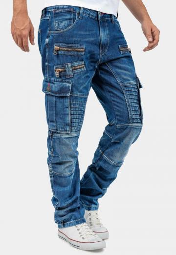 Прямые джинсы