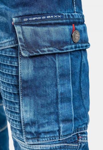 Прямые джинсы