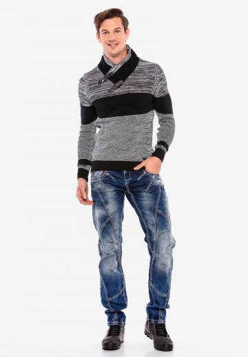 Узкие джинсы