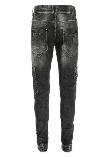 Узкие джинсы