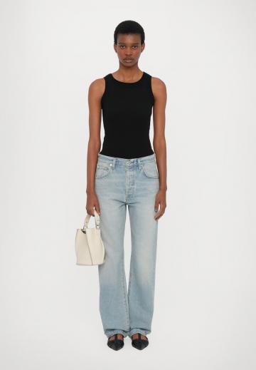 Джинсы бойфренда