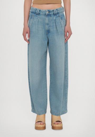 Джинсы бойфренда