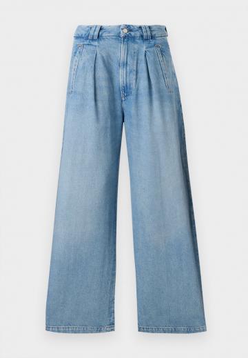 Джинсы бойфренда