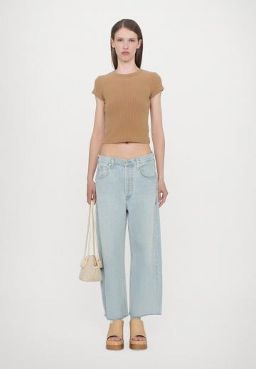 Джинсы бойфренда