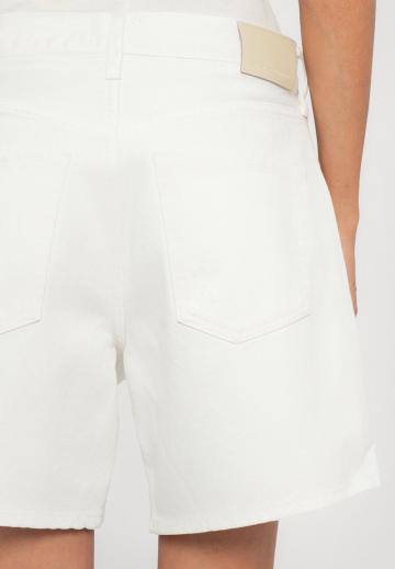 Джинсовые шорты