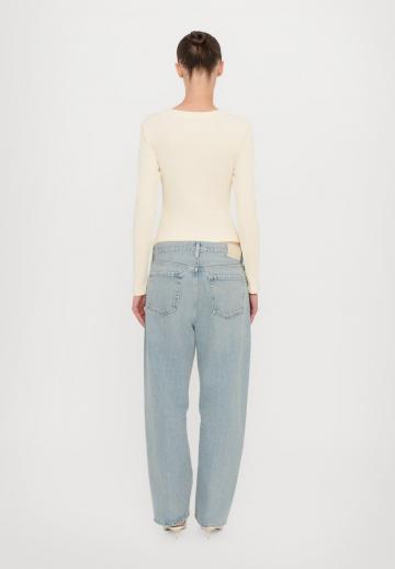 Джинсы бойфренда