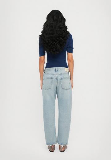 Джинсы бойфренда