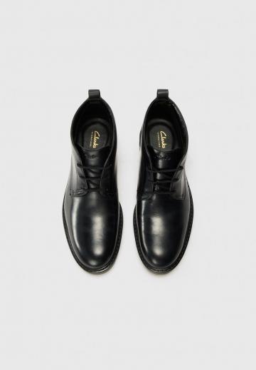 Ботинки на шнуровке