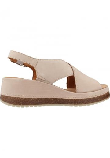 Босоножки на танкетке