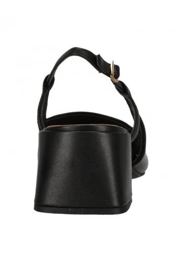 Туфли с ремешком