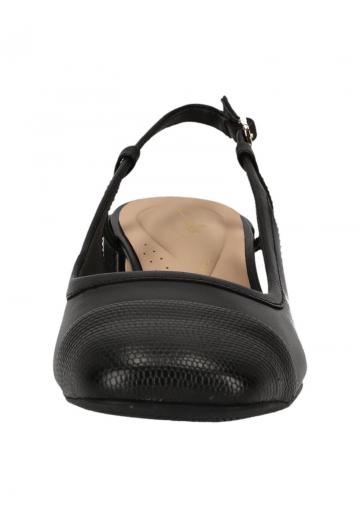 Туфли с ремешком