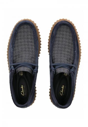 Ботинки на шнуровке