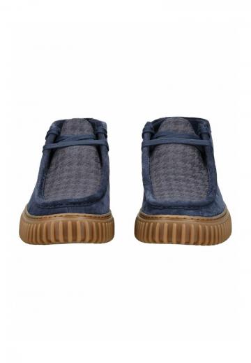 Ботинки на шнуровке