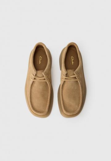 Ботинки на шнуровке