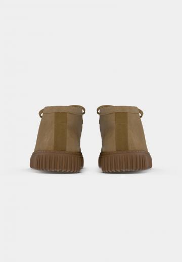 Ботинки на шнуровке