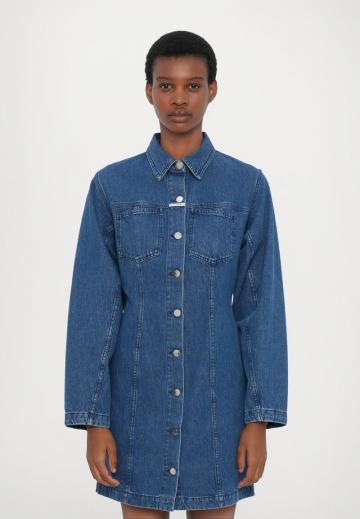 Джинсовое платье