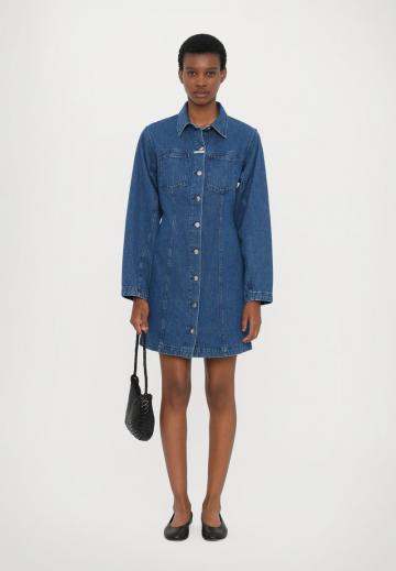 Джинсовое платье