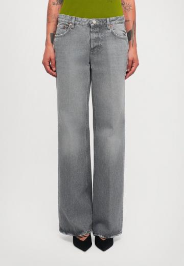 Джинсы