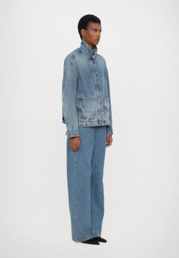 Джинсовая куртка