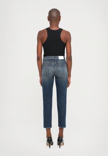 Короткие джинсы