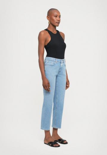 Короткие джинсы