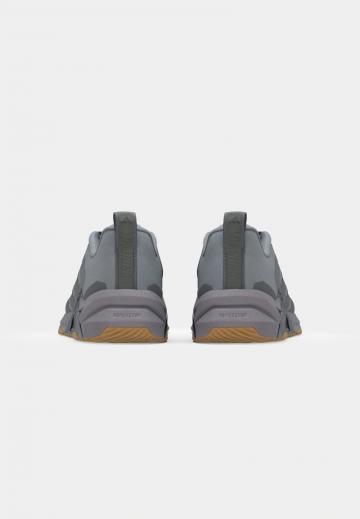 Тренировочные кроссовки