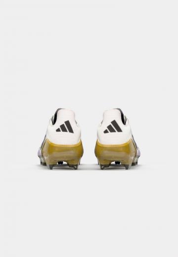 Футбольные бутсы