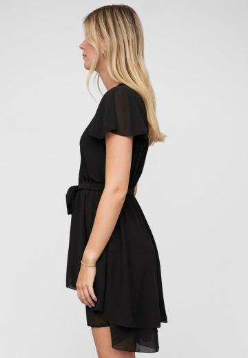 Короткое платье