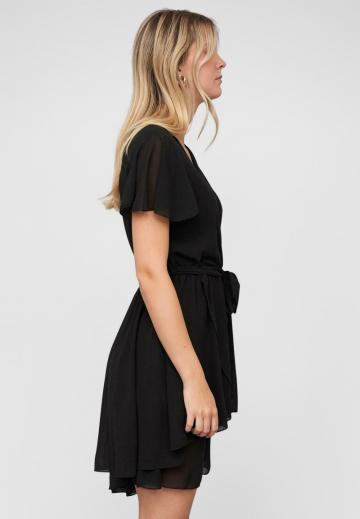 Короткое платье