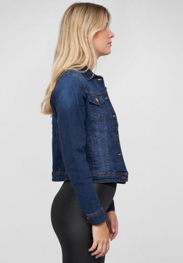 Джинсовая куртка