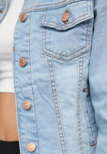 Джинсовая куртка