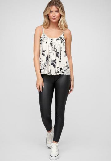 Топ на бретельках